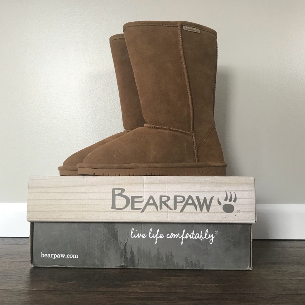 BEARPAW Tan Boots NWT Never Worn